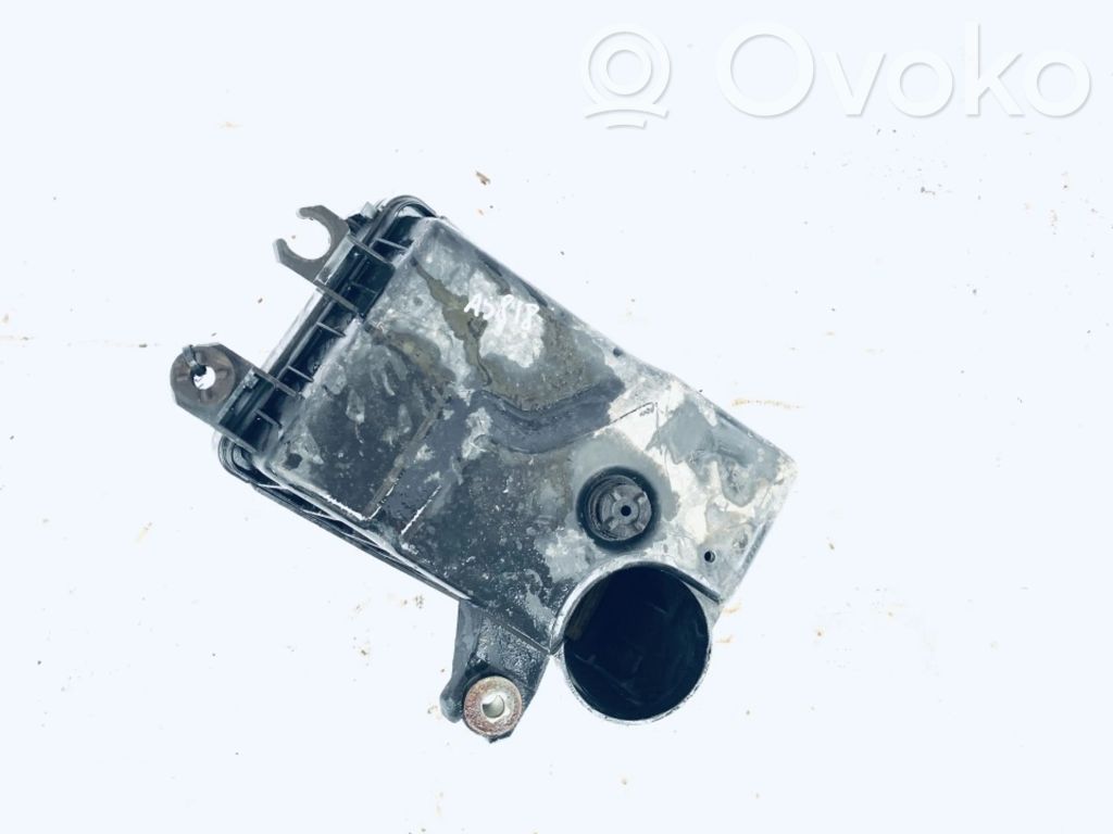 Mazda 323 Air filter box 