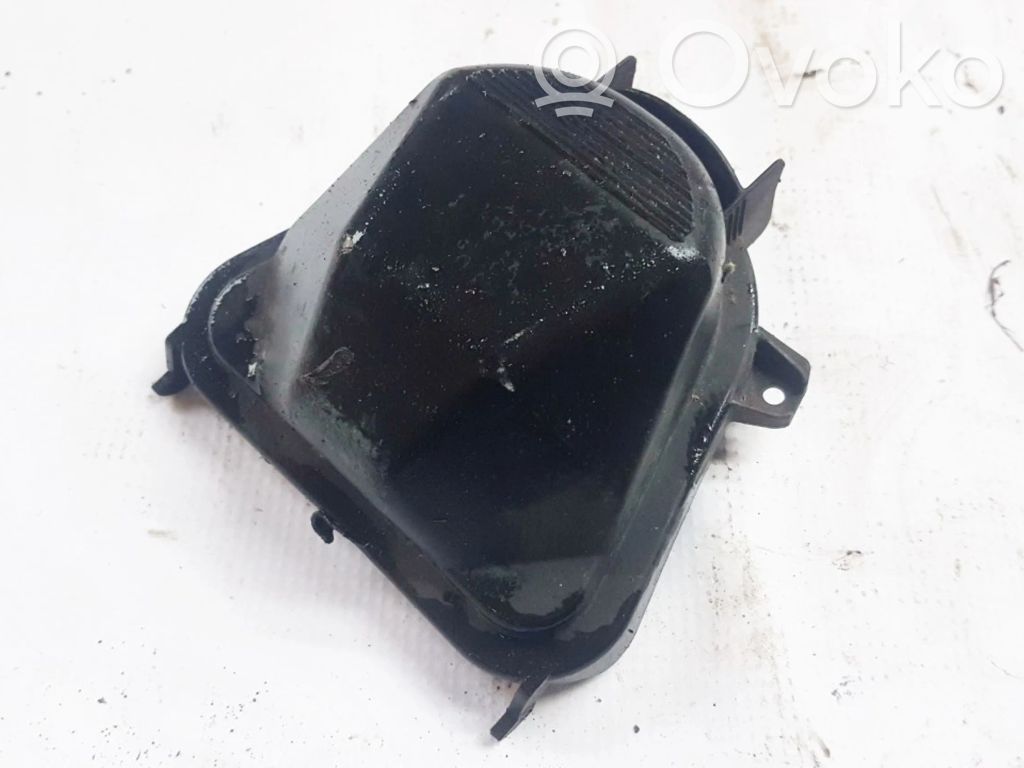 BMW 7 E38 Cache-poussière de phare avant 