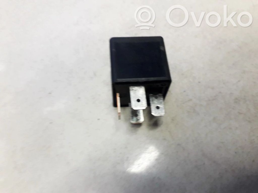 Muu rele   90464760,V23134K52X220,90464760,V23134K52X220
