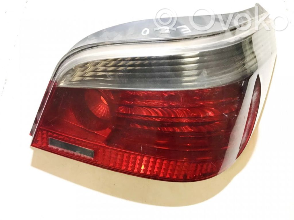 Rear/tail lights   6910768,008679067,008679067,6910768