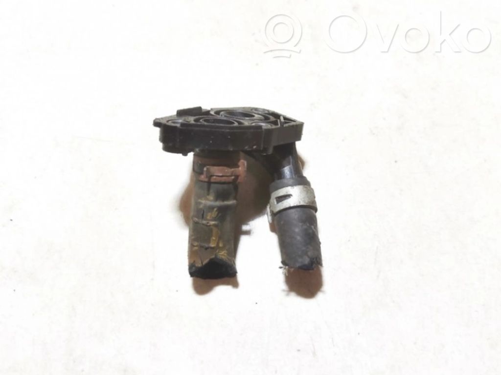 Nissan Qashqai+2 Conductă/furtun lichid de răcire motor 