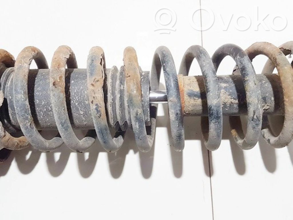 Mitsubishi Carisma Arc elicoidal spate