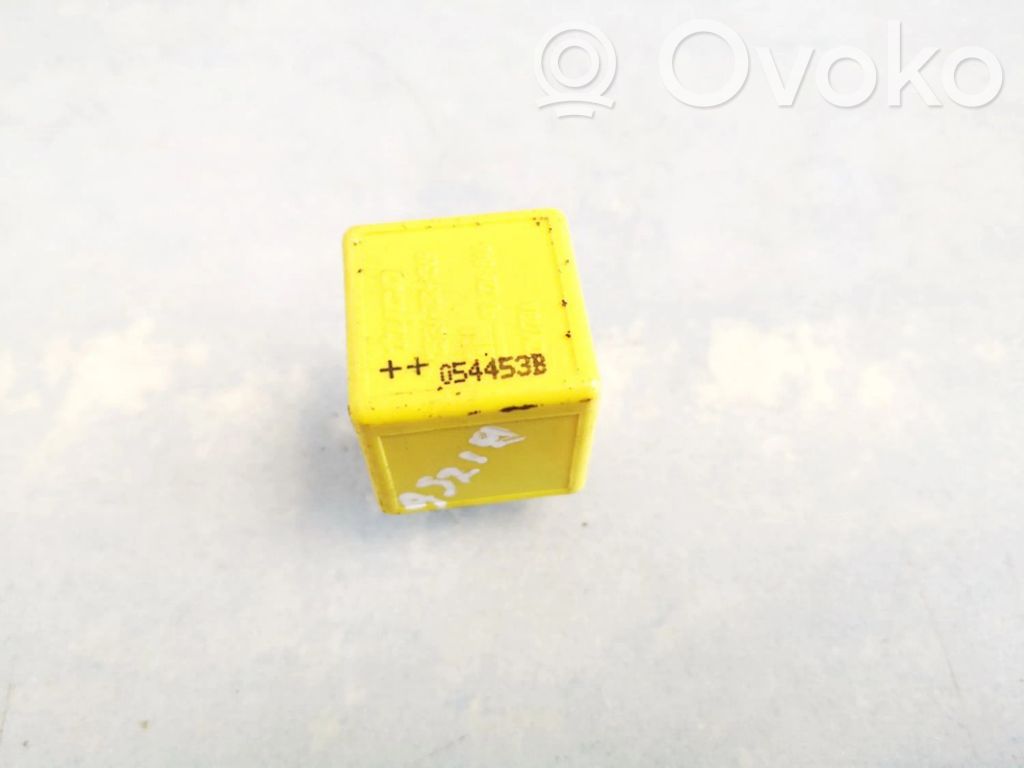 Muu rele   90226846,V23134J52X369,90226846,V23134J52X369