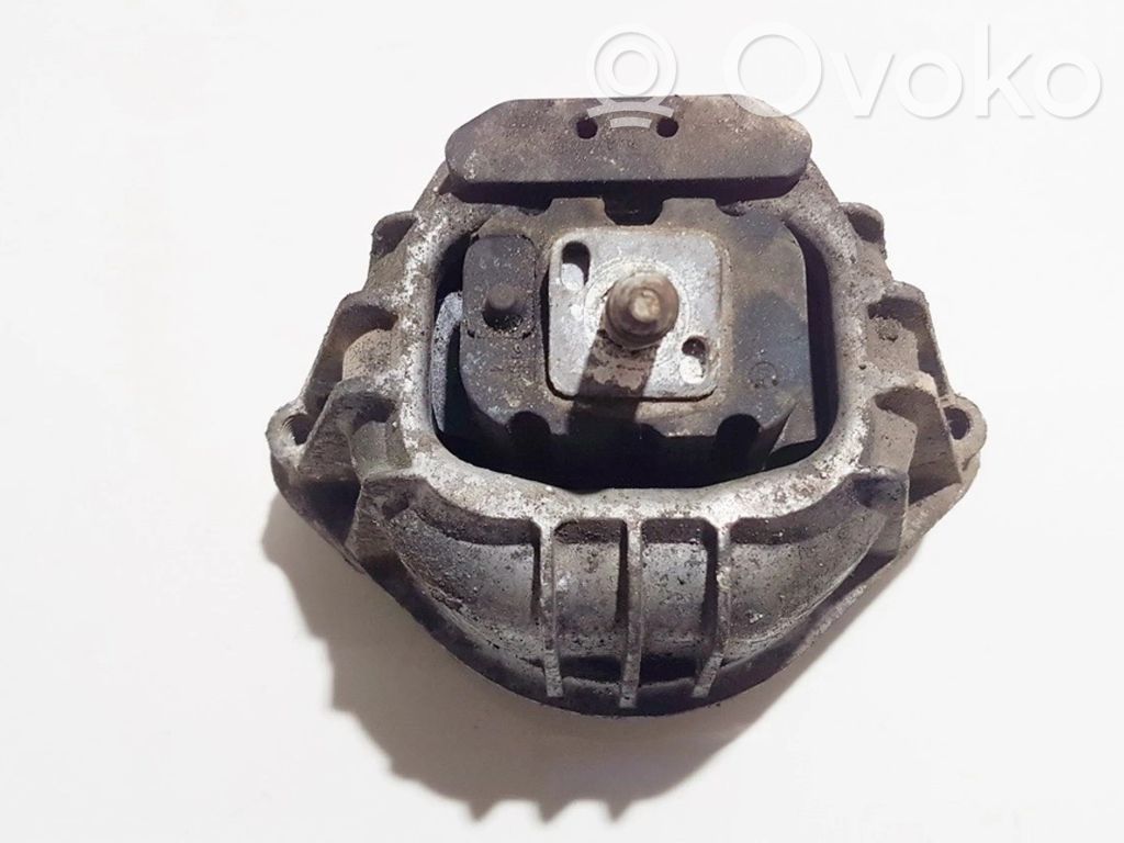 BMW 3 E90 E91 Engine mount bracket 