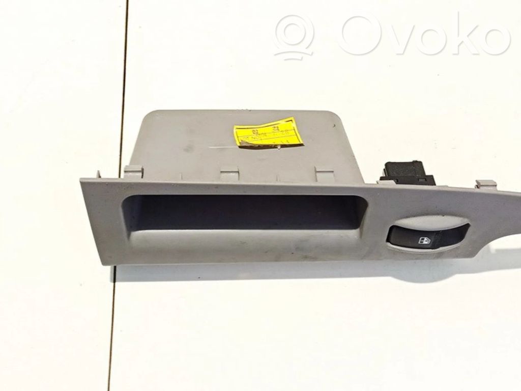 KIA Sorento Electric window control switch 