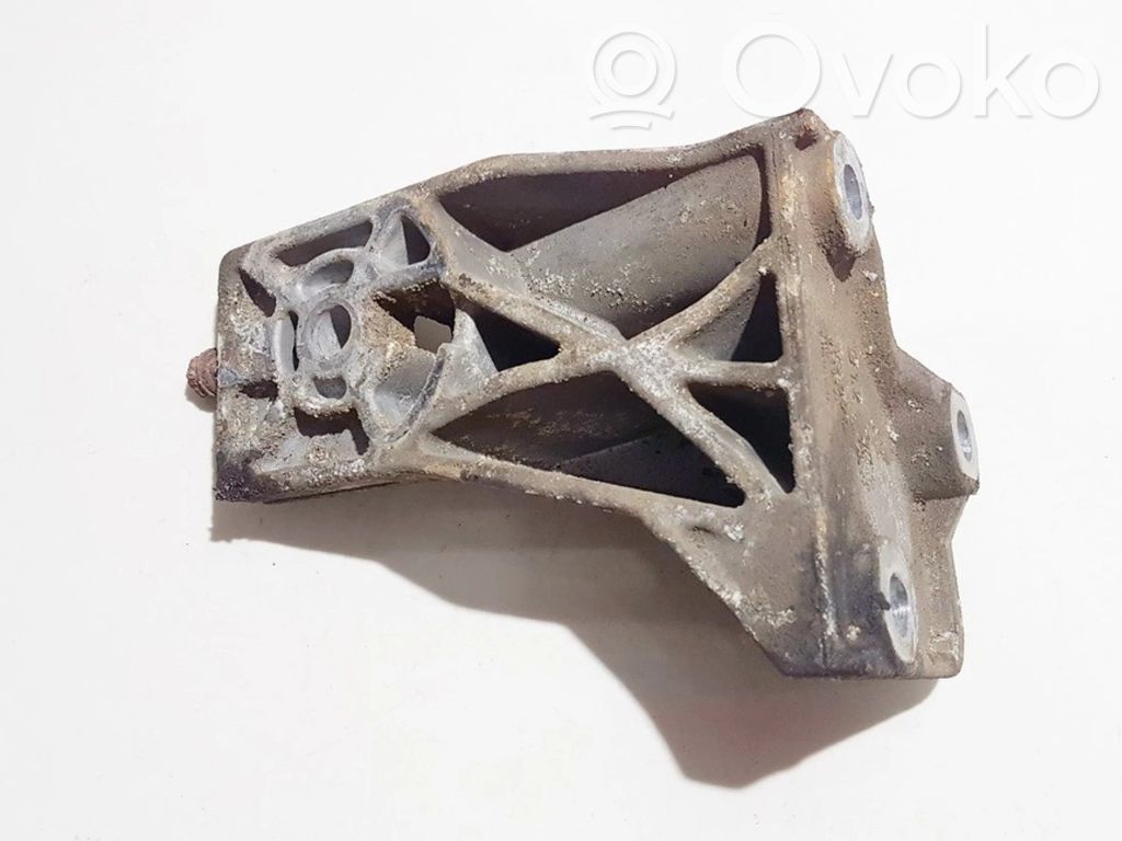 Engine mounting bracket   9445231,9445231