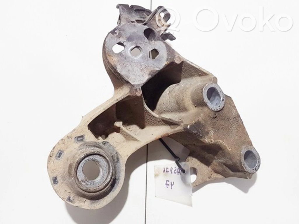 Łapa / Mocowanie silnika   4B0199352B,4B0199352B