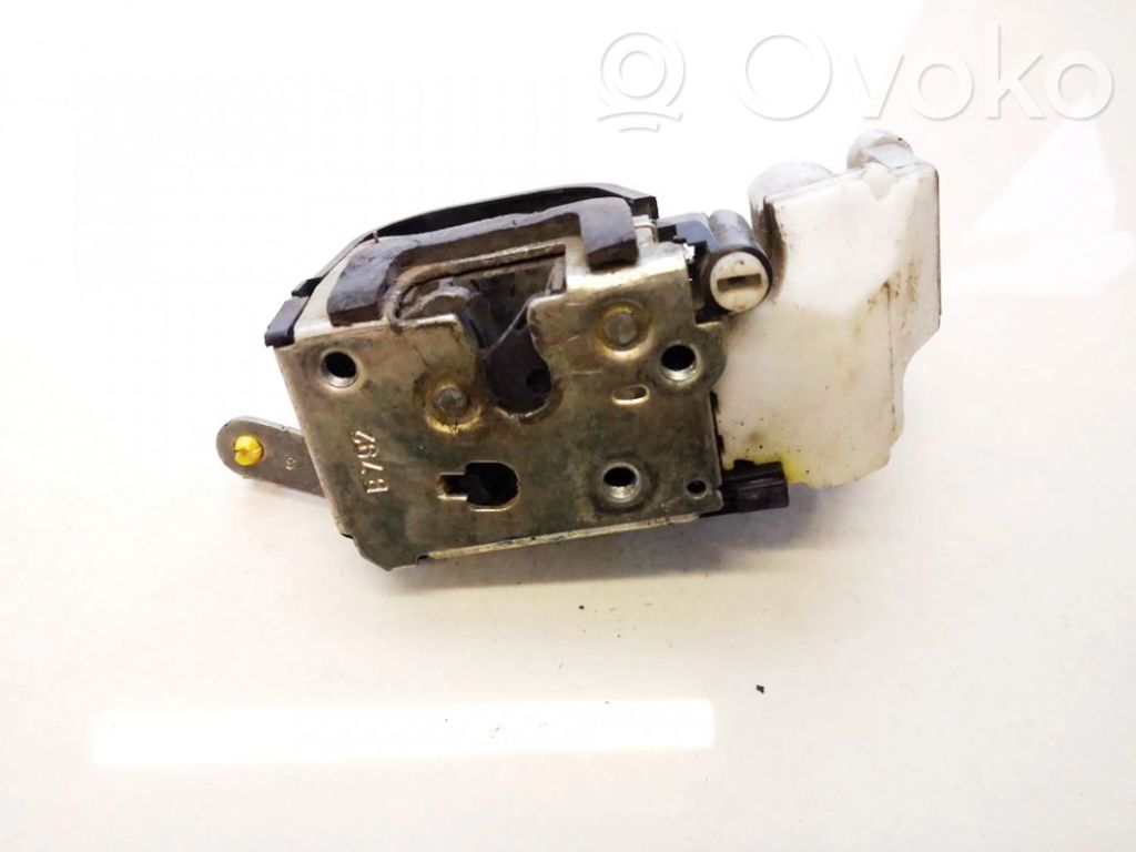 Cerradura de puerta trasera   B792,B792