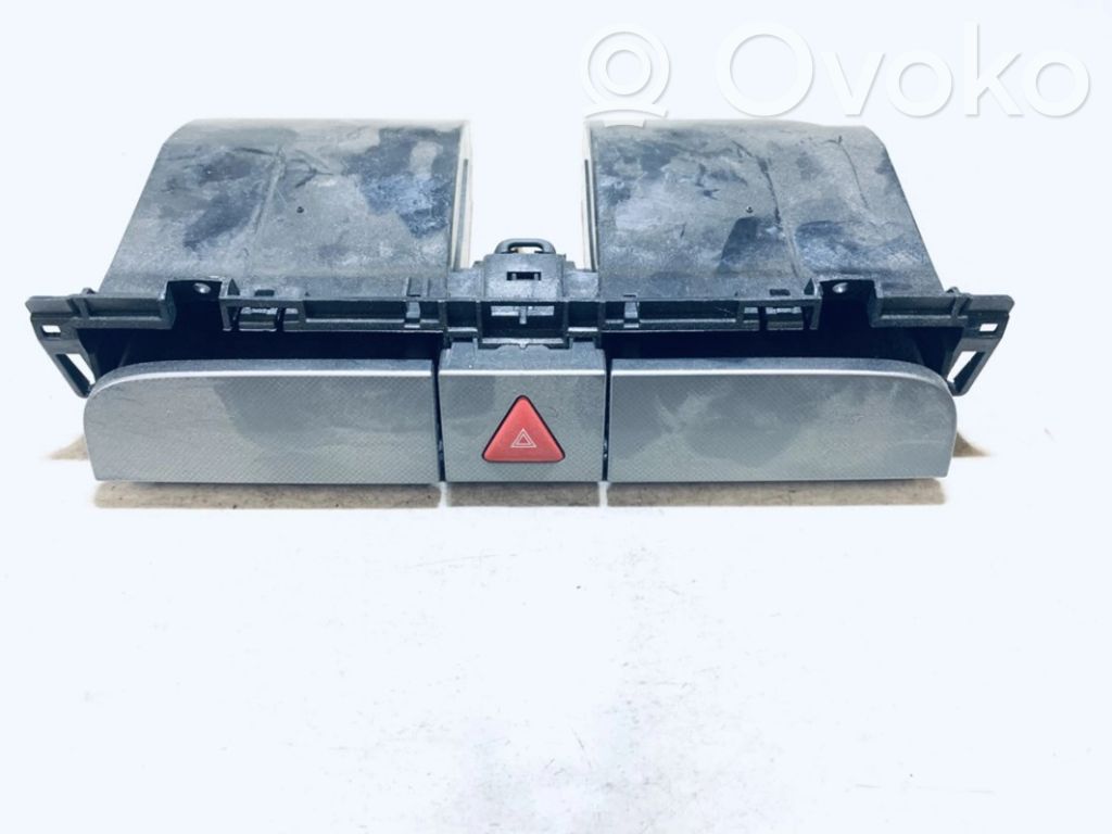 Becherhalter Getränkehalter Cupholder   3C0858407,3C0858407