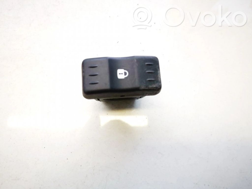Renault Kangoo I Botón interruptor de bloqueo de puertas 