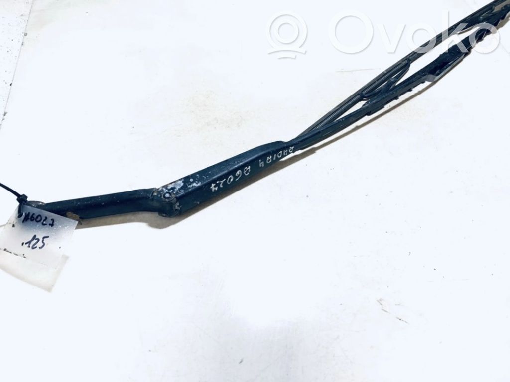 Brazo del limpiaparabrisas delantero   8D1955407A,8D1955407A
