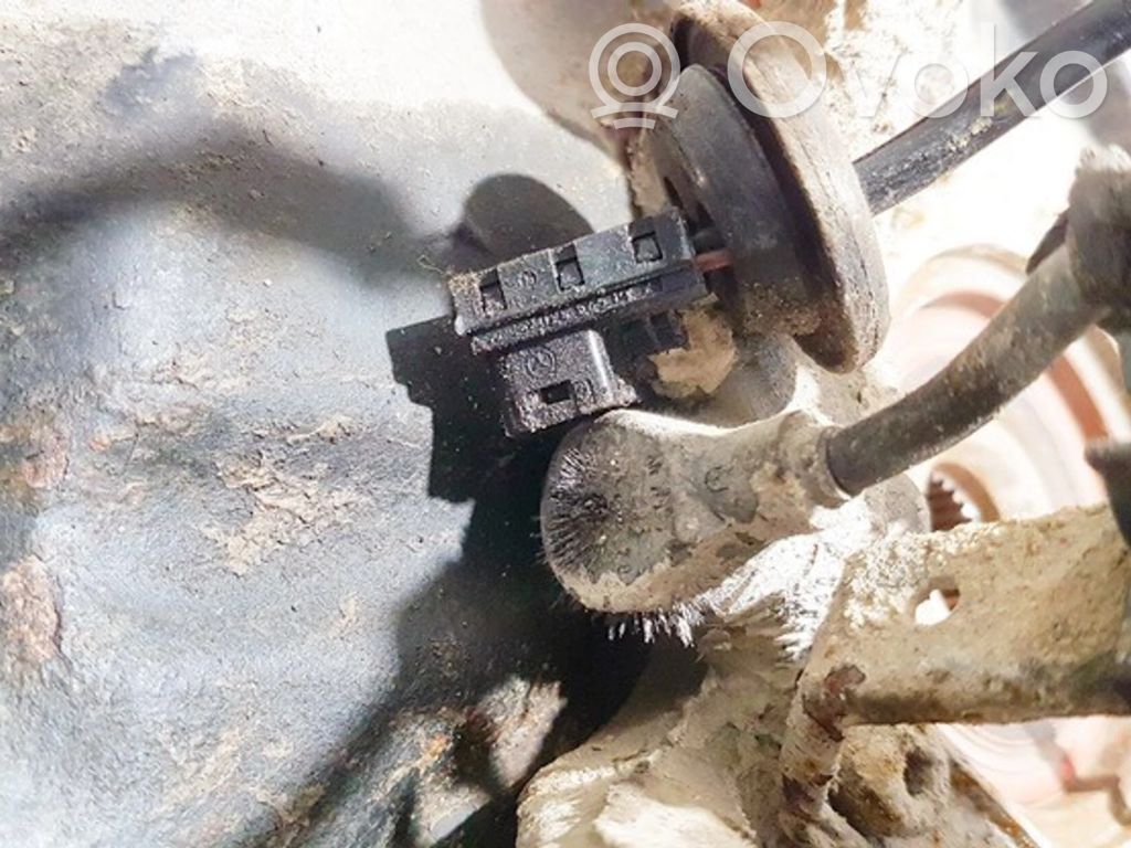 Mercedes-Benz E W210 Sensor de freno del ABS trasero 
