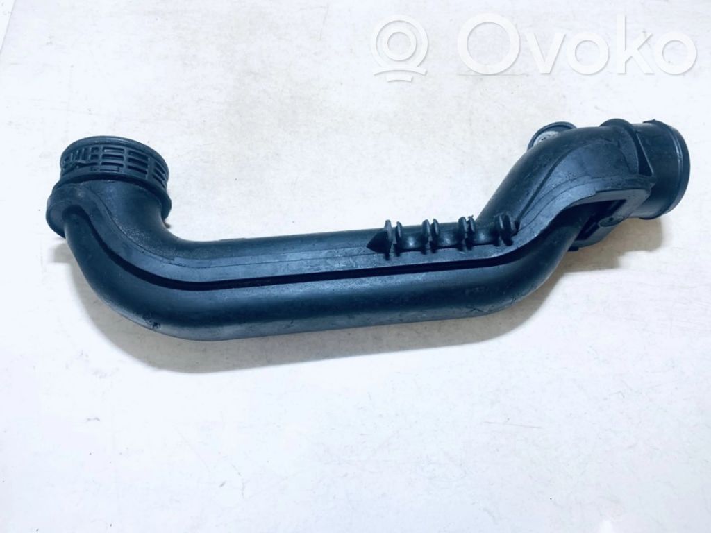 Volkswagen PASSAT B6 Furtun/conductă intercooler