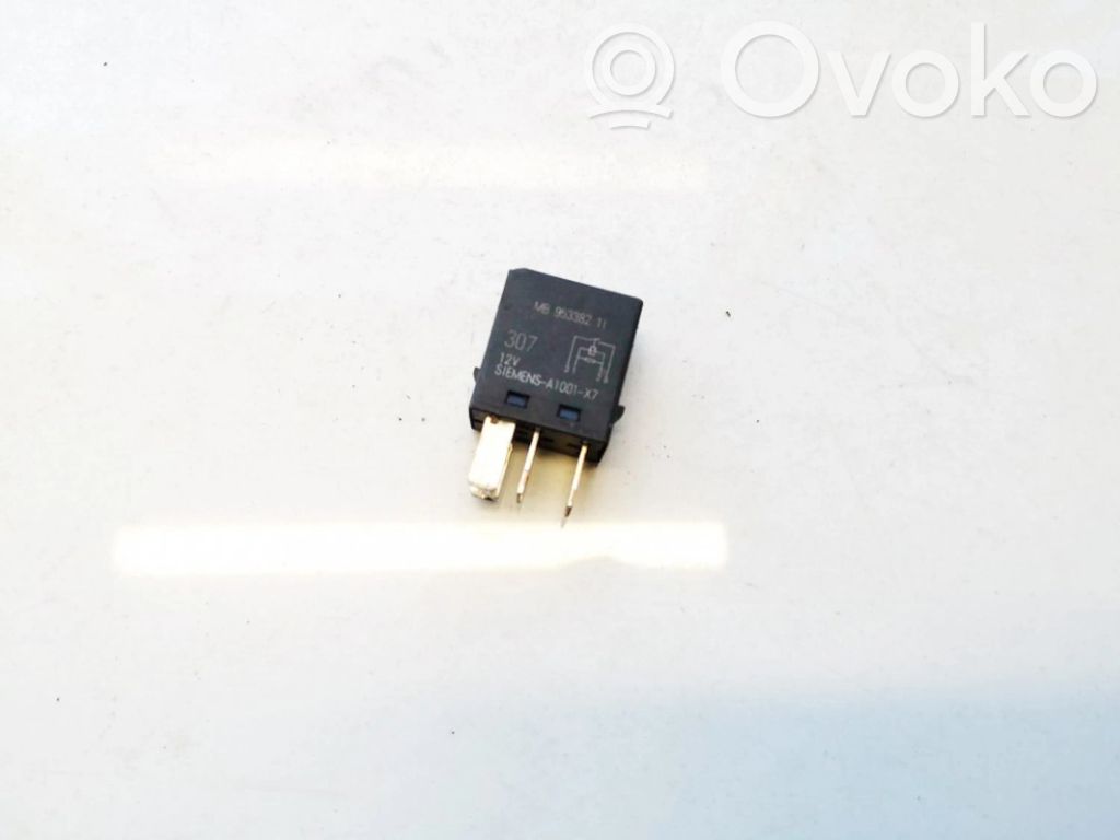 Altri relè   MB953382,MB953382