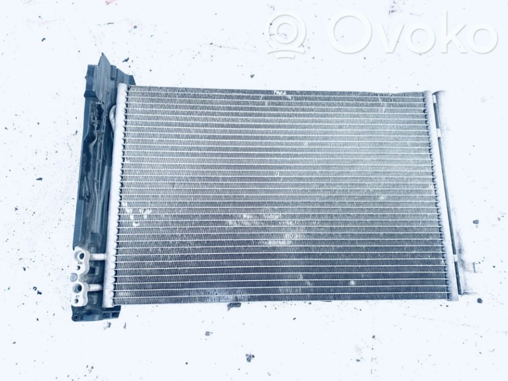 BMW 1 E81 E87 Oro kondicionieriaus radiatorius aušinimo 