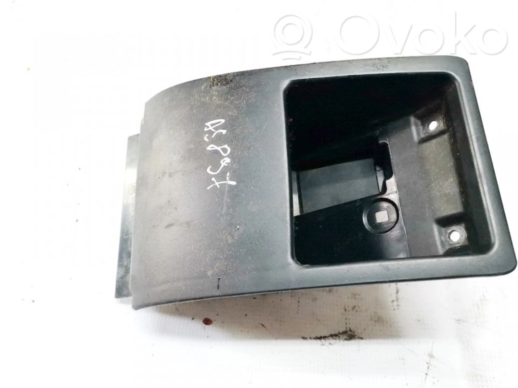 BMW 5 E39 Kita salono detalė 