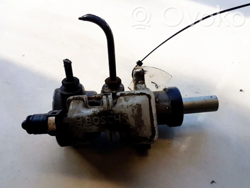 Pääjarrusylinteri   L519888,L519888