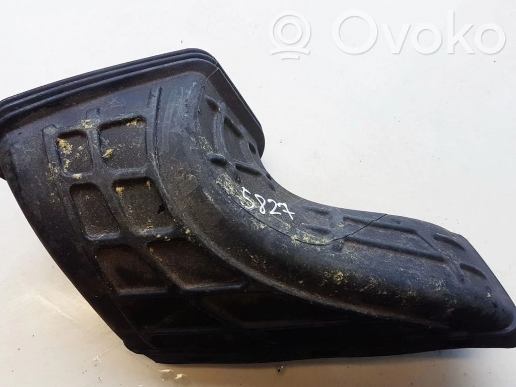Audi A5 8T 8F Einzelteil Lufteinlasskanal 
