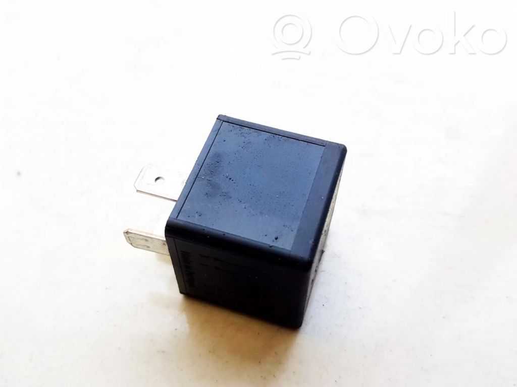 Otros relés   8K0951253,V23136B6X72,8K0951253,V23136B6X72
