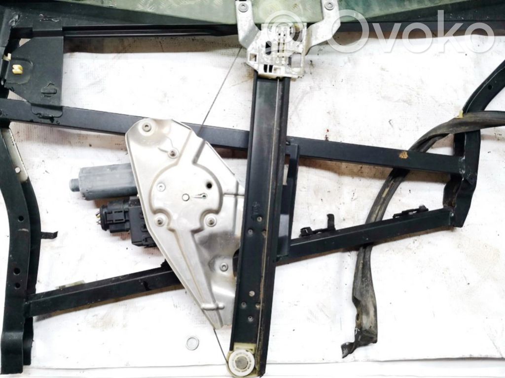 Audi A6 S6 C5 4B Alzacristalli del portellone scorrevole con motorino 