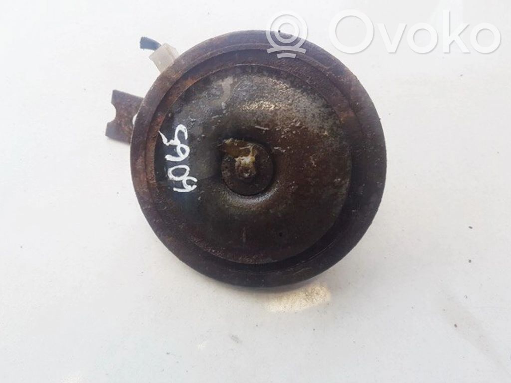 Mazda 323 Claxon 