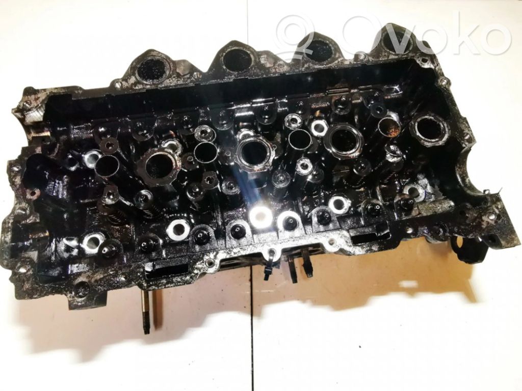 Peugeot 407 Engine head 