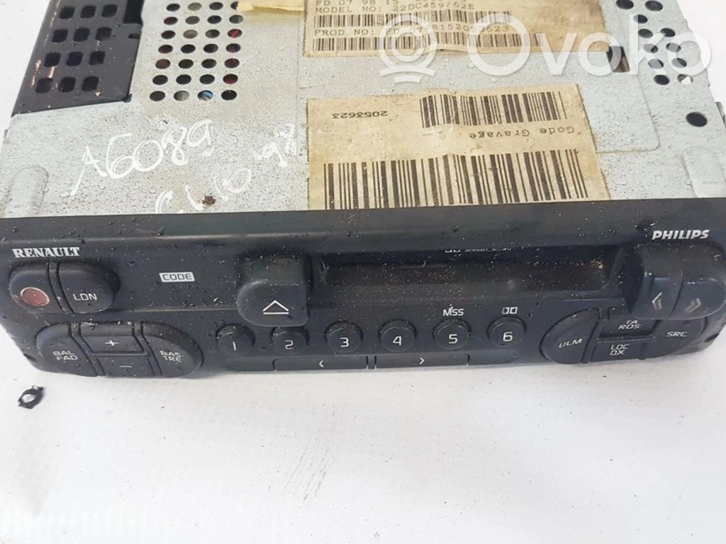 Renault Clio II Panel / Radioodtwarzacz CD/DVD/GPS 