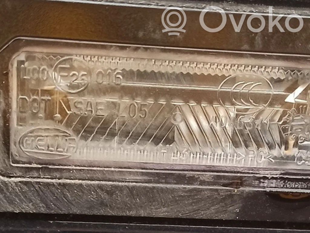 Audi A5 8T 8F Lampa oświetlenia tylnej tablicy rejestracyjnej 