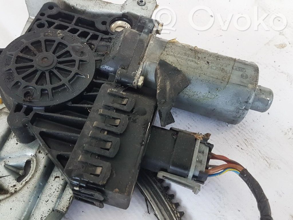 Opel Astra G Motorino alzacristalli della portiera anteriore