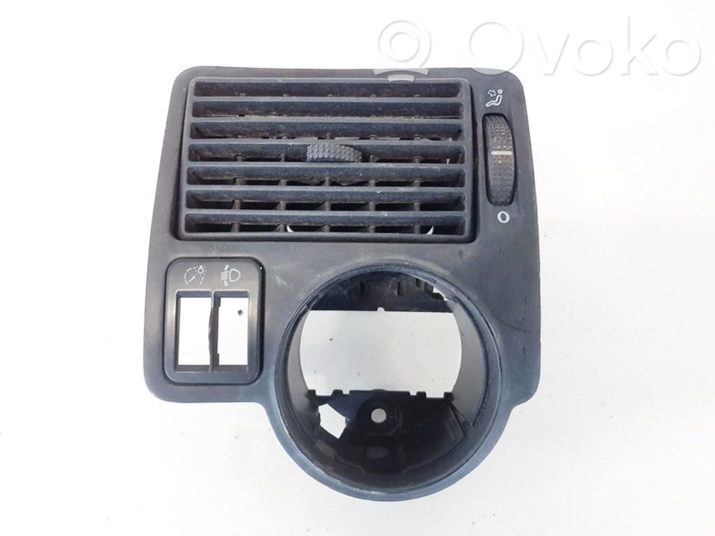Volkswagen Golf IV Griglia di ventilazione centrale cruscotto