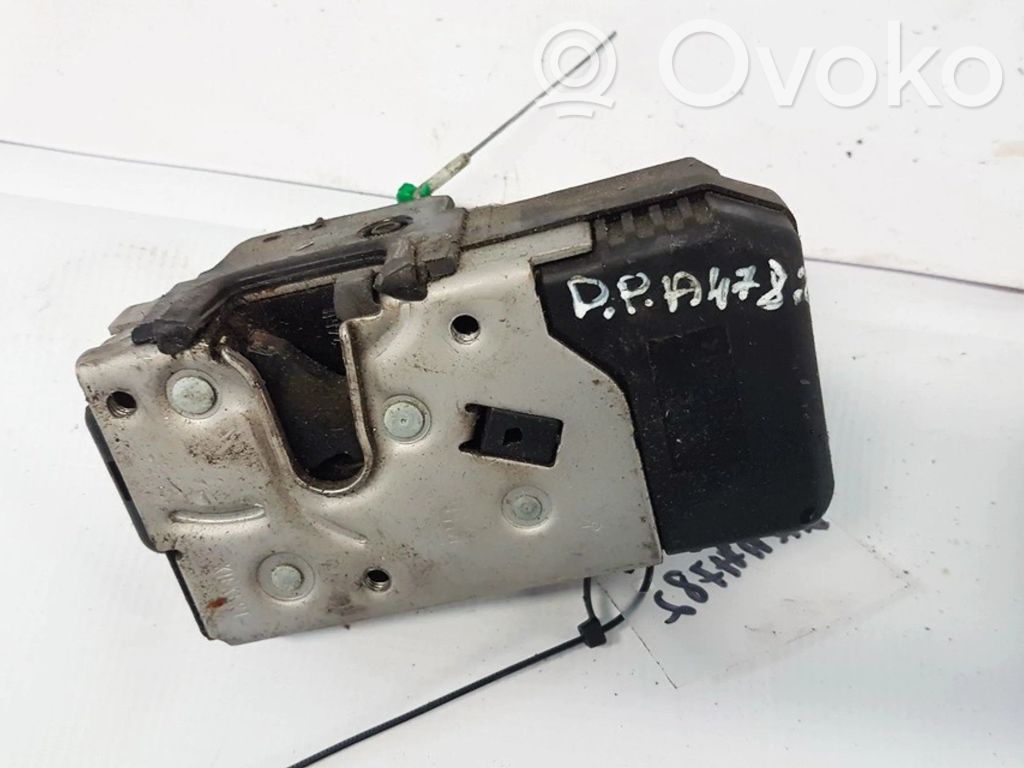 Opel Vectra B Încuietoare ușă față 