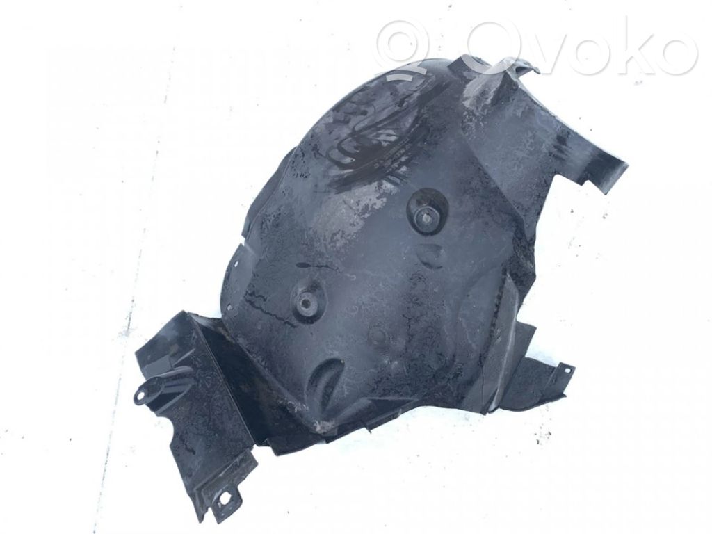 Mercedes-Benz C W203 Rivestimento paraspruzzi passaruota anteriore