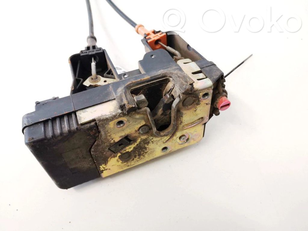 Opel Astra G Takaoven lukko 