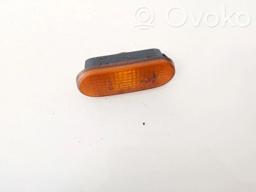 Volkswagen Caddy Indicatore di direzione del parafango anteriore