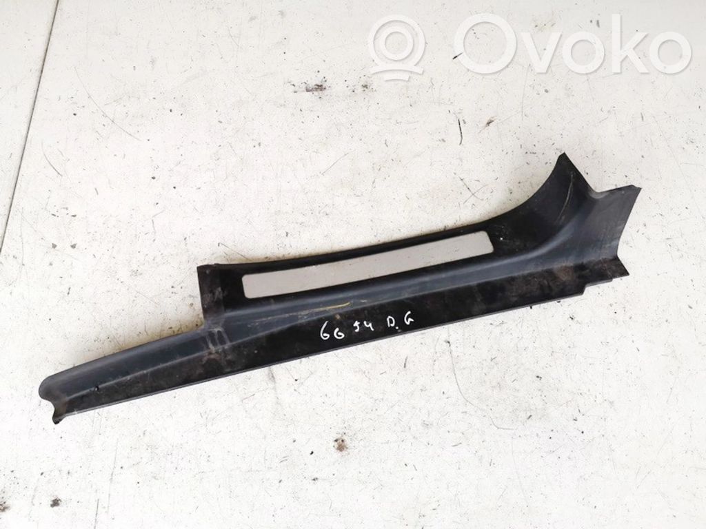 Mercedes-Benz C W203 Copertura del rivestimento del sottoporta posteriore