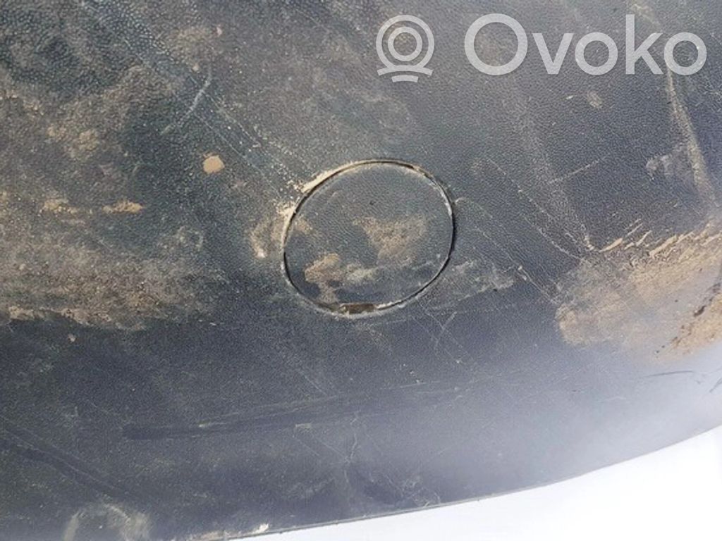 Volkswagen Golf V Vilkšanas āķa vāciņš bamperī 