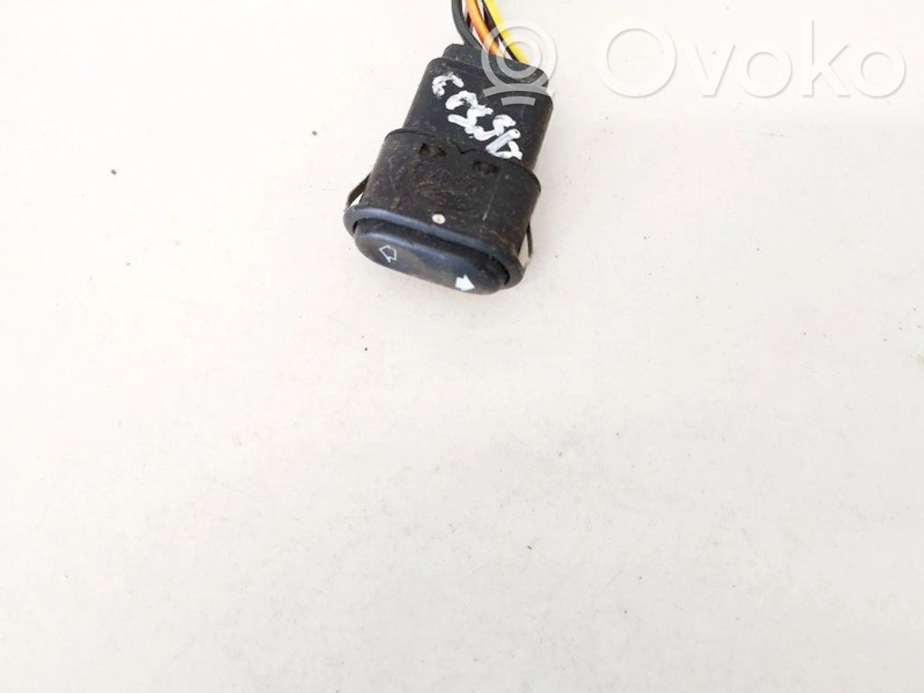 Ford Mondeo Mk III Przyciski szyb 