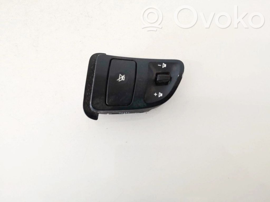 KIA Ceed Boutons / interrupteurs volant