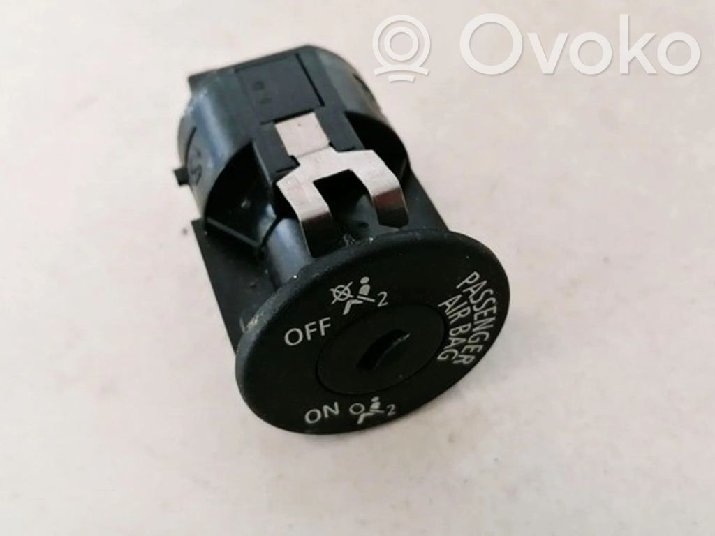 Light switch   697464301,697464301,697464301,697464301