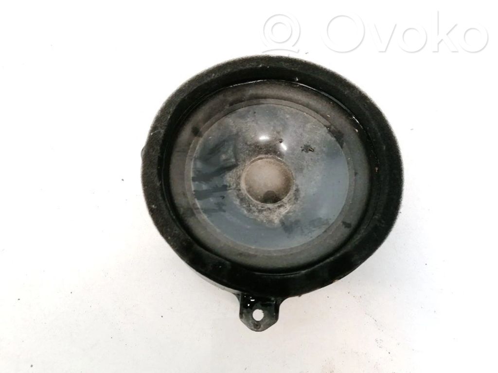 Subaru Legacy Etuoven kaiutin 