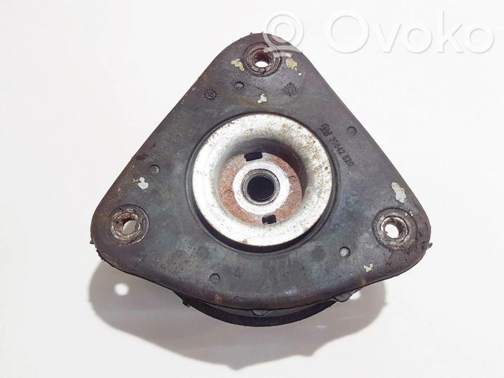 Ford Focus Mocowanie sprężyny amortyzatora 