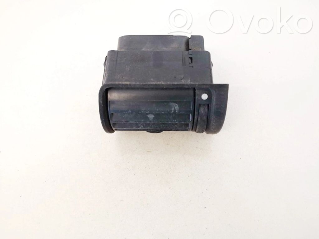 Audi A4 S4 B5 8D Luftausströmer Lüftungsdüse Luftdüse Mitte 