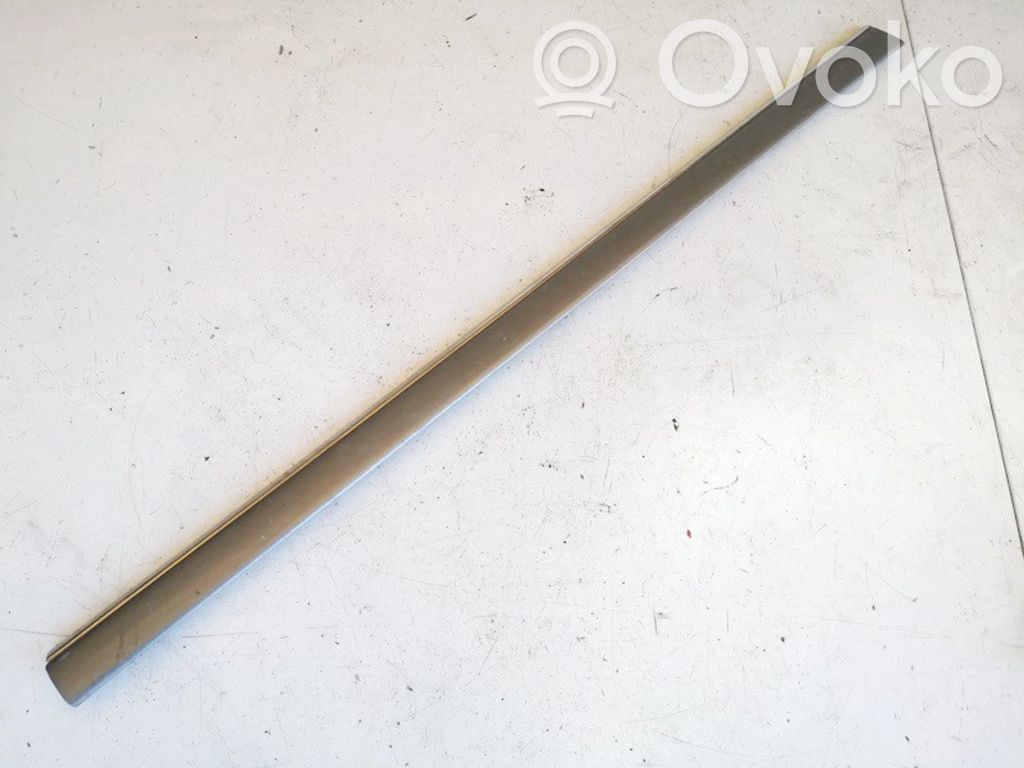 Mercedes-Benz C W202 Mască ușă față (turnată) 