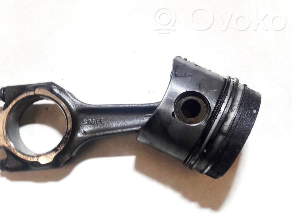 Ford Escort Pistón con biela 