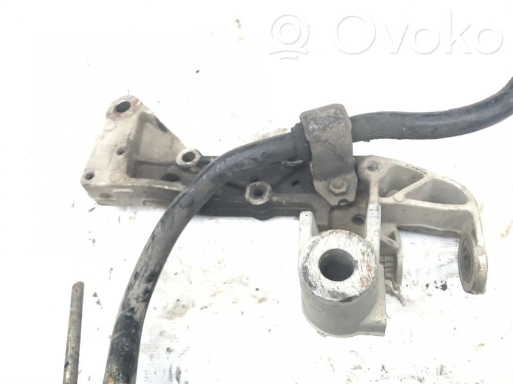 Volkswagen Golf V Łapa / Mocowanie silnika 