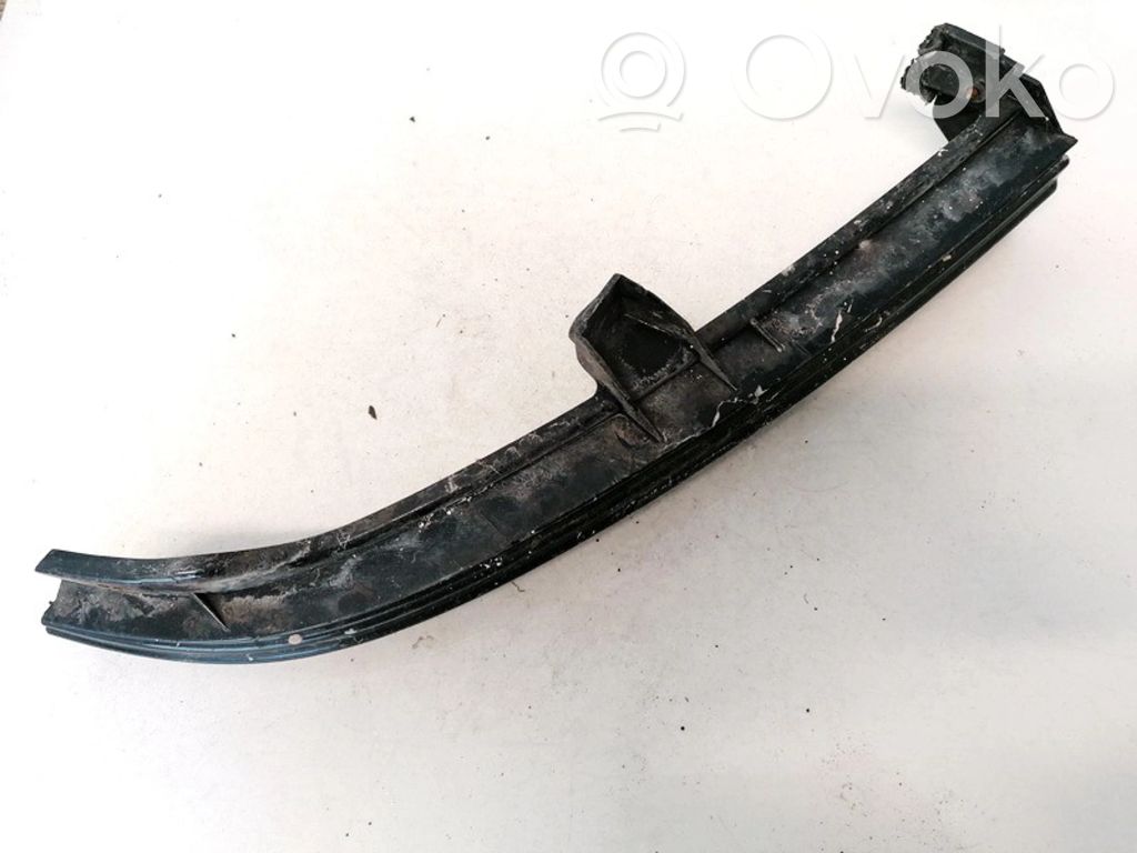Opel Zafira A Rivestimento sotto il faro/fanale