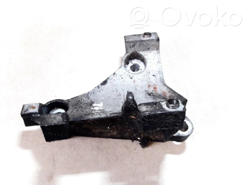Engine mounting bracket   4670717,4670717