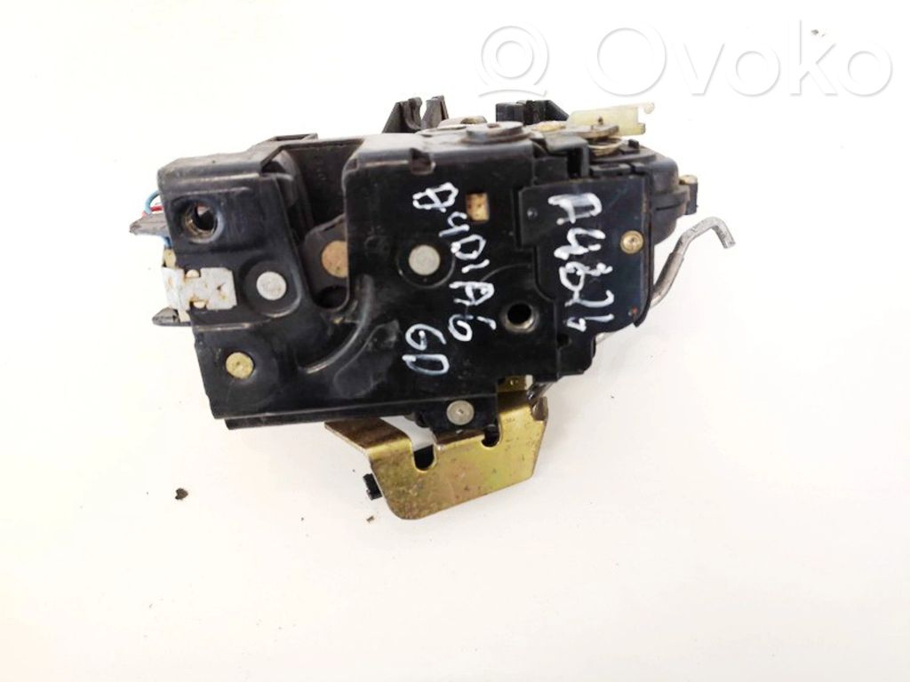Audi A6 S6 C5 4B Zamek drzwi tylnych 