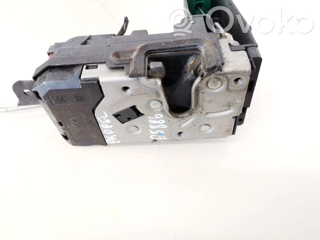 Opel Astra H Etuoven lukko 
