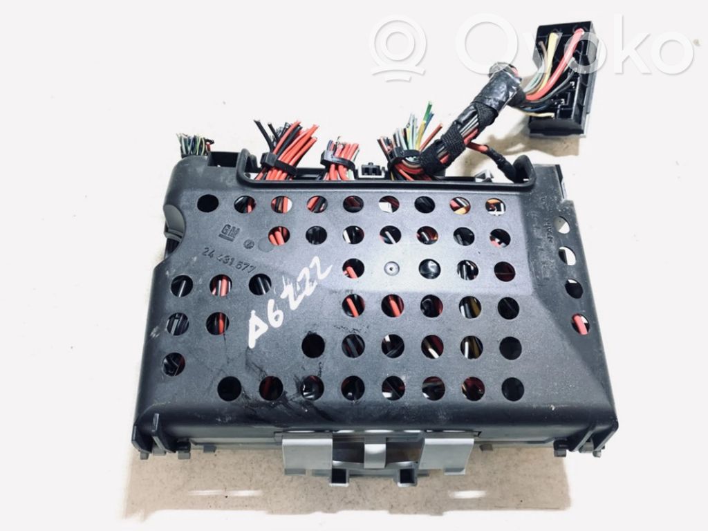 Opel Zafira A Set scatola dei fusibili 